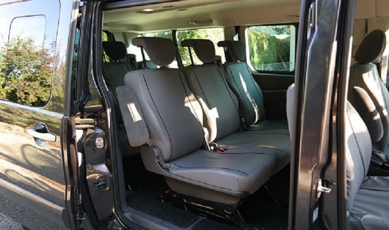 Romania: Coaches rental in Moldova in Moldova and Cornești